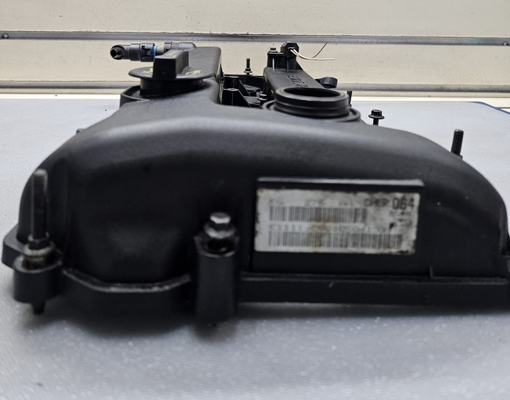🔥2004-2005 Mazda 3/6 2.0 2.3 Engine Valve Cam Cover OEM