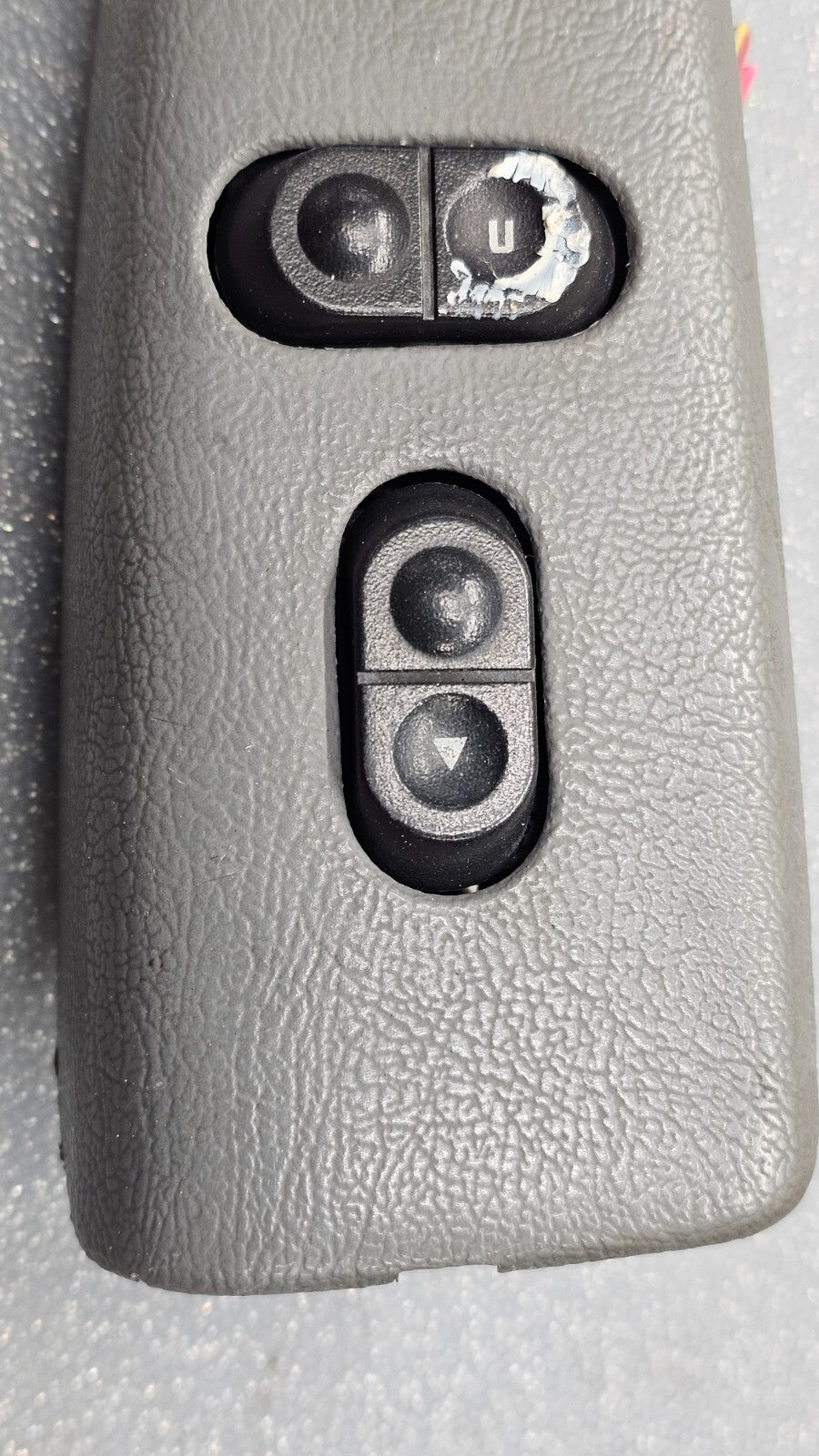 03-08 Ford  E150 E250 Front Right Passenger Door Mirror Window Lock Switch Gray