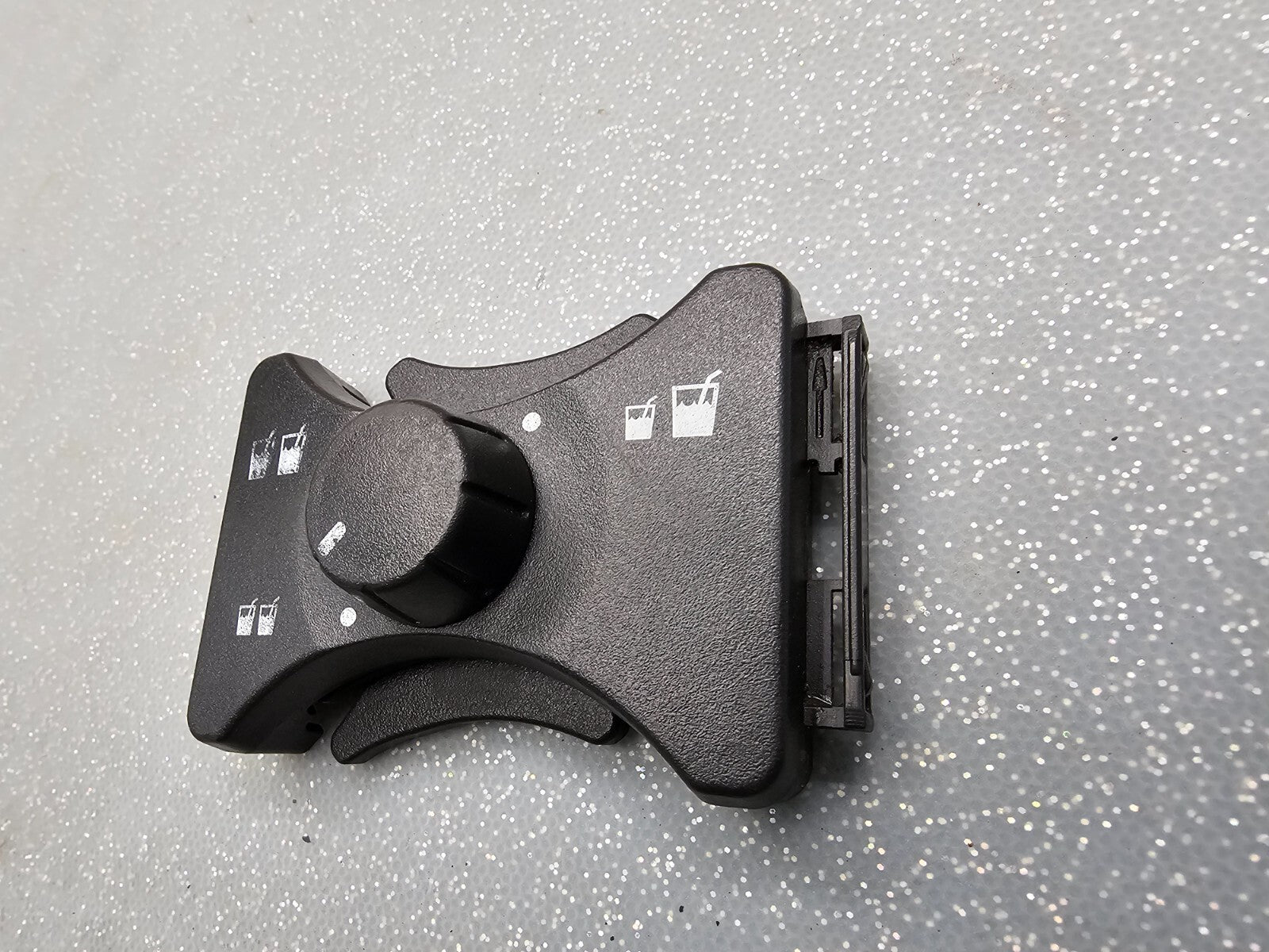07-12 Nissan Sentra Console Cupholder Drink Holder Insert Divider Trim Assembly