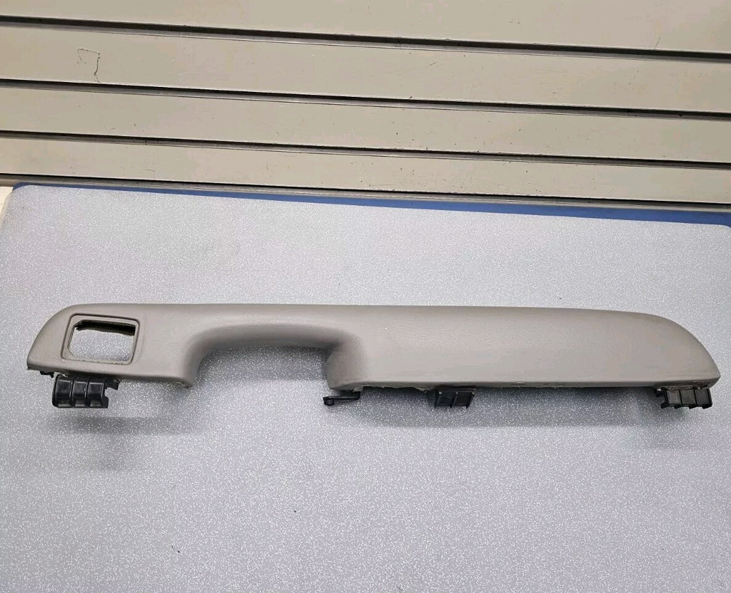 🔥99-06 Silverado SIERRA TAHOE Door Panel ARMREST Rear LEFT Handle LIGHT GRAY H3