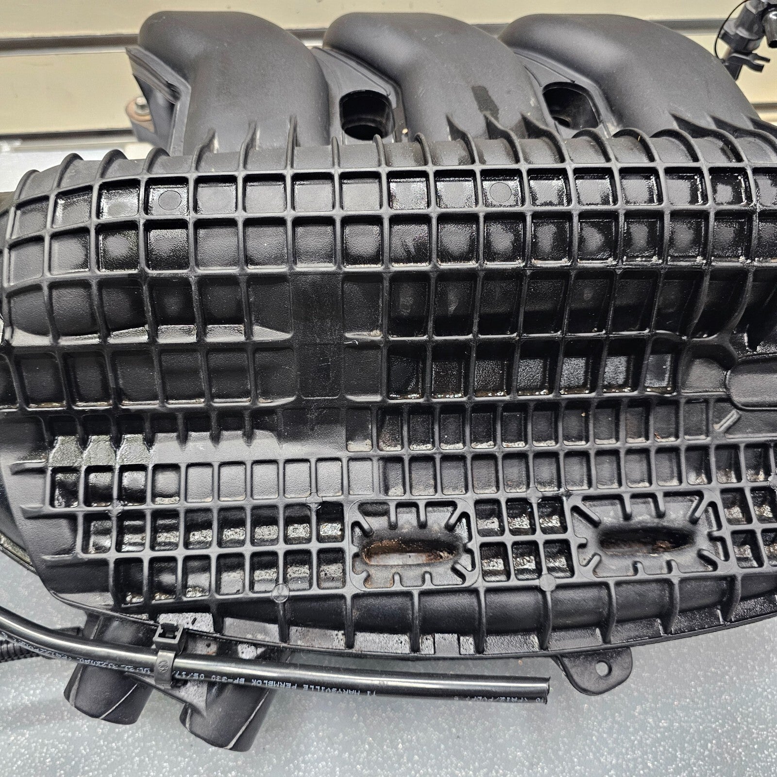 🔥05-07 Ford 500 Freestyle Upper Intake Manifold 3.0L Plenum OEM