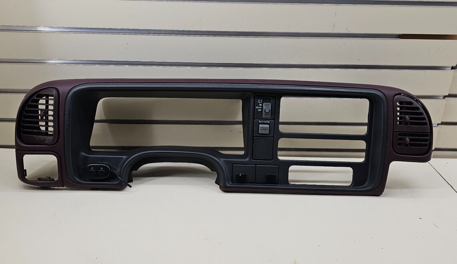 🔥95-99 CHEVY GMC TRUCK CK Instrument Cluster Speedometer Dash Bezel Red OEM C3