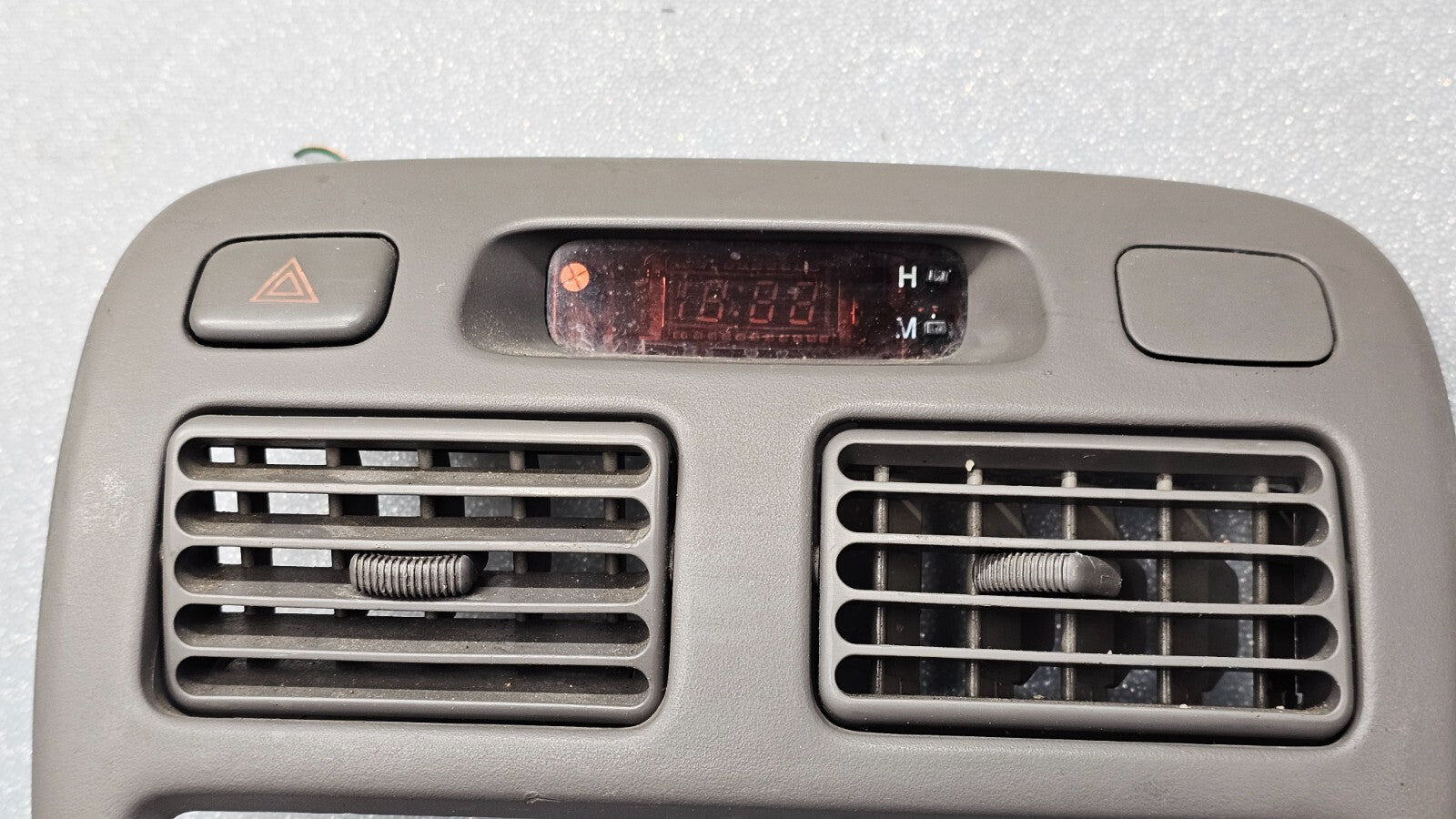 🔥98-02Toyota Corolla Center Dash Radio Stereo Display Bezel Trim Panel Gray B34
