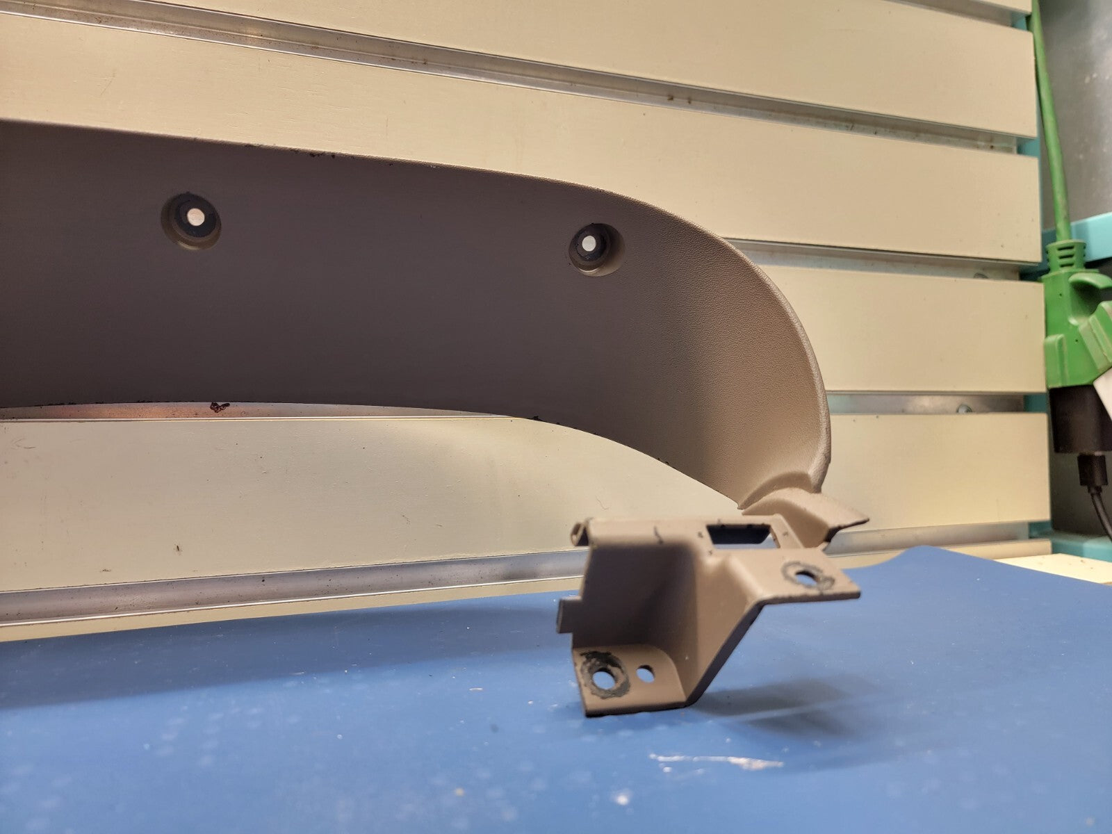 🔥97-03 Ford F-150 Dash Speedo Instrument CLUSTER Bezel Gauge Trim Panel TAN C13