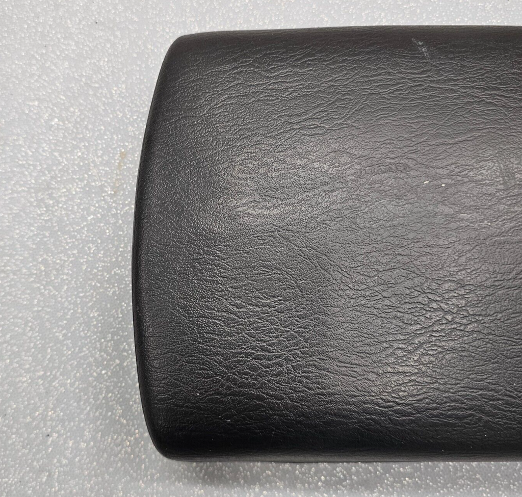 🔥02-07 Jeep Liberty Front Center Console Arm Rest Cover Lid Assembly Black OEM