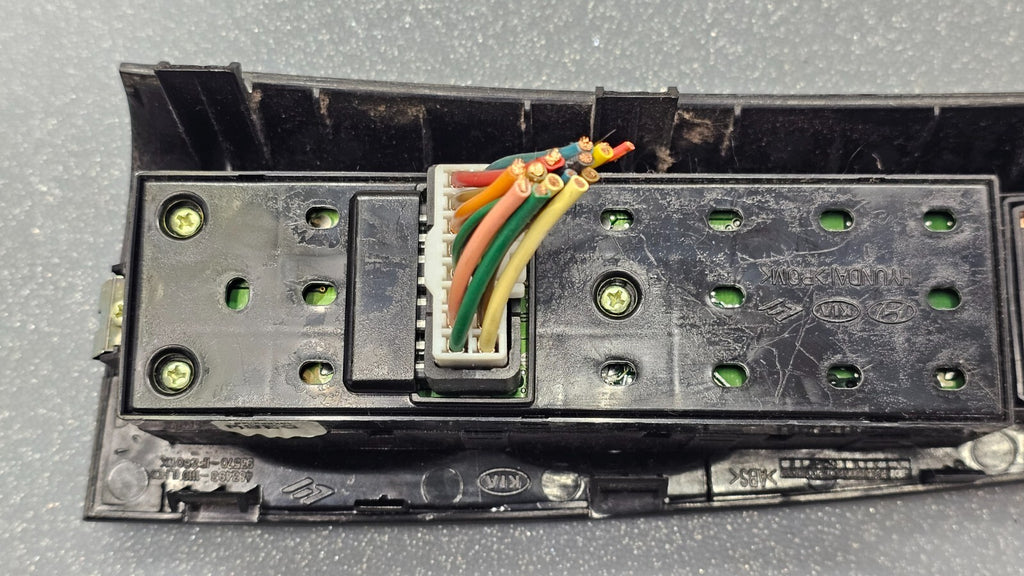 🔥05-10 SPORTAGE LEFT DRIVER MASTER POWER WINDOW SWITCH CONTROL ASSEMBLY BLACK