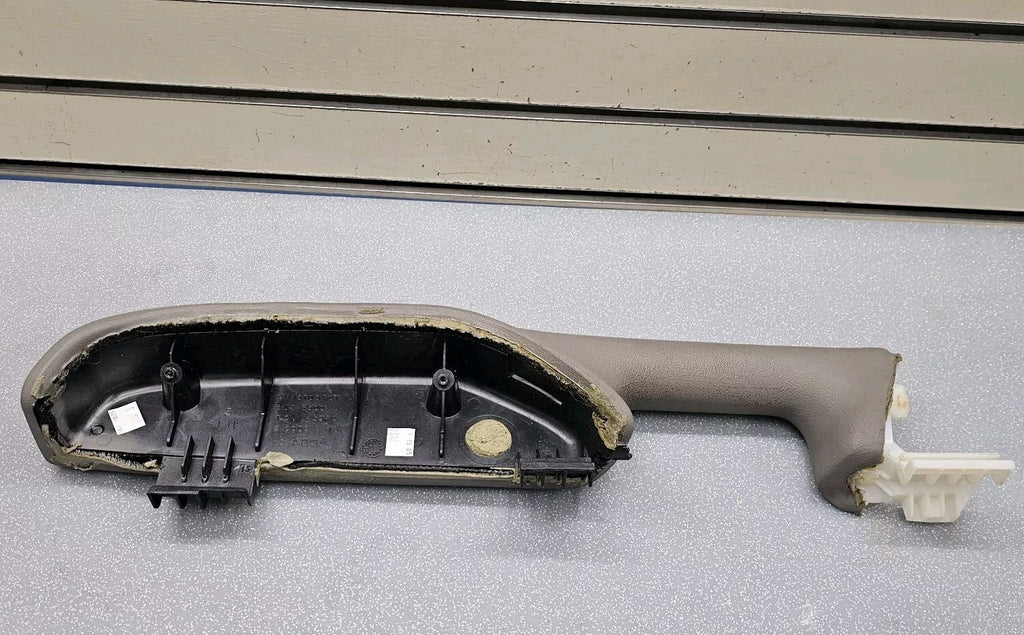 🔥03-06 Silverado SIERRA TAHOE Door Panel ARMREST Front LEFT Handle LIGHTGRAY H2