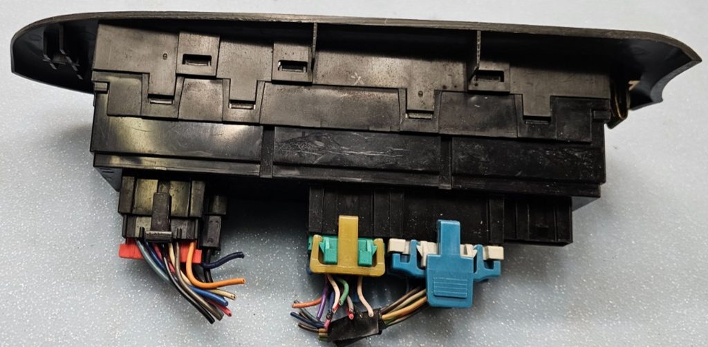 🔥02-05 CHEVY TRAILBLAZER DRIVER SIDE MASTER POWER WINDOW SWITCH DK Grey