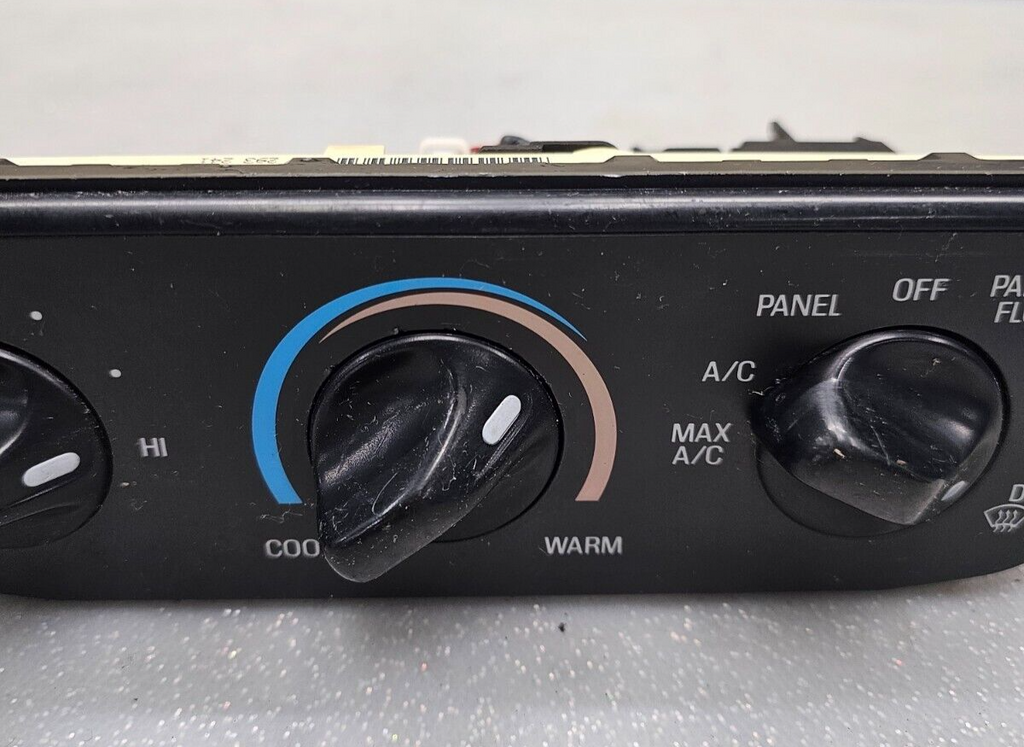 97-03 Ford F150 F250 Expedition Heater A/C Climate Control Panel Dash Unit Temp