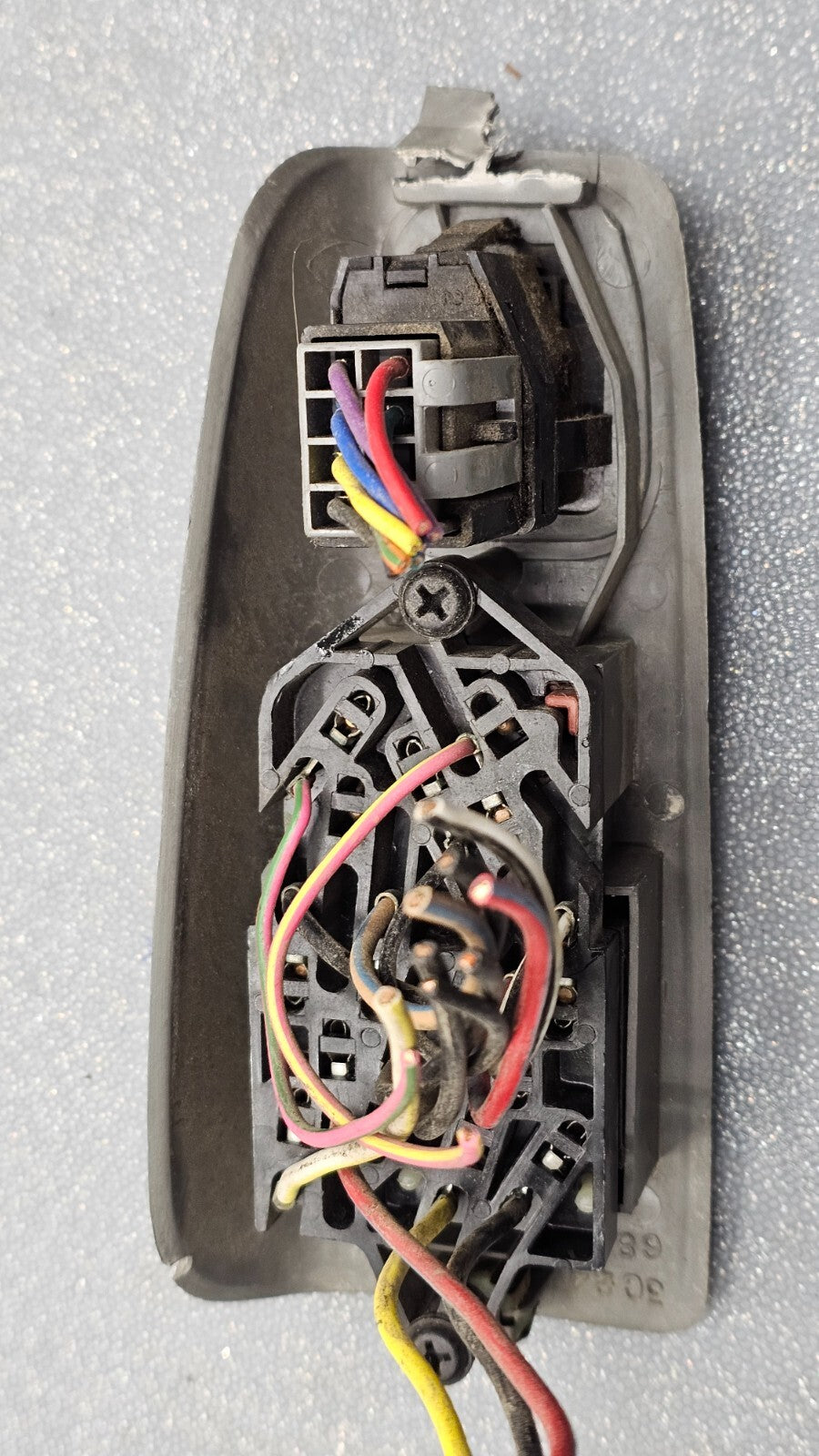 03-08 Ford  E150 E250 E350 Left Driver Door Mirror Window Power Lock Switch Gray