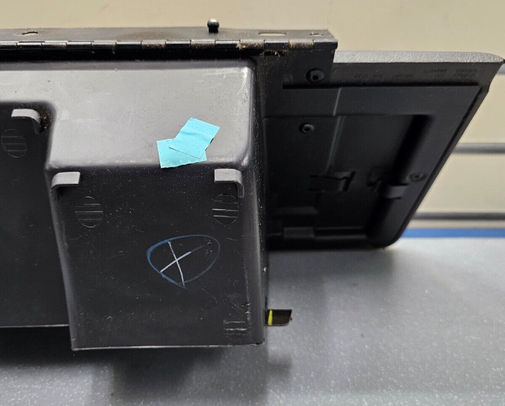 99-06 SILVERADO SIERRA Dash GLOVE BOX Storage Compartment Assembly Black G3