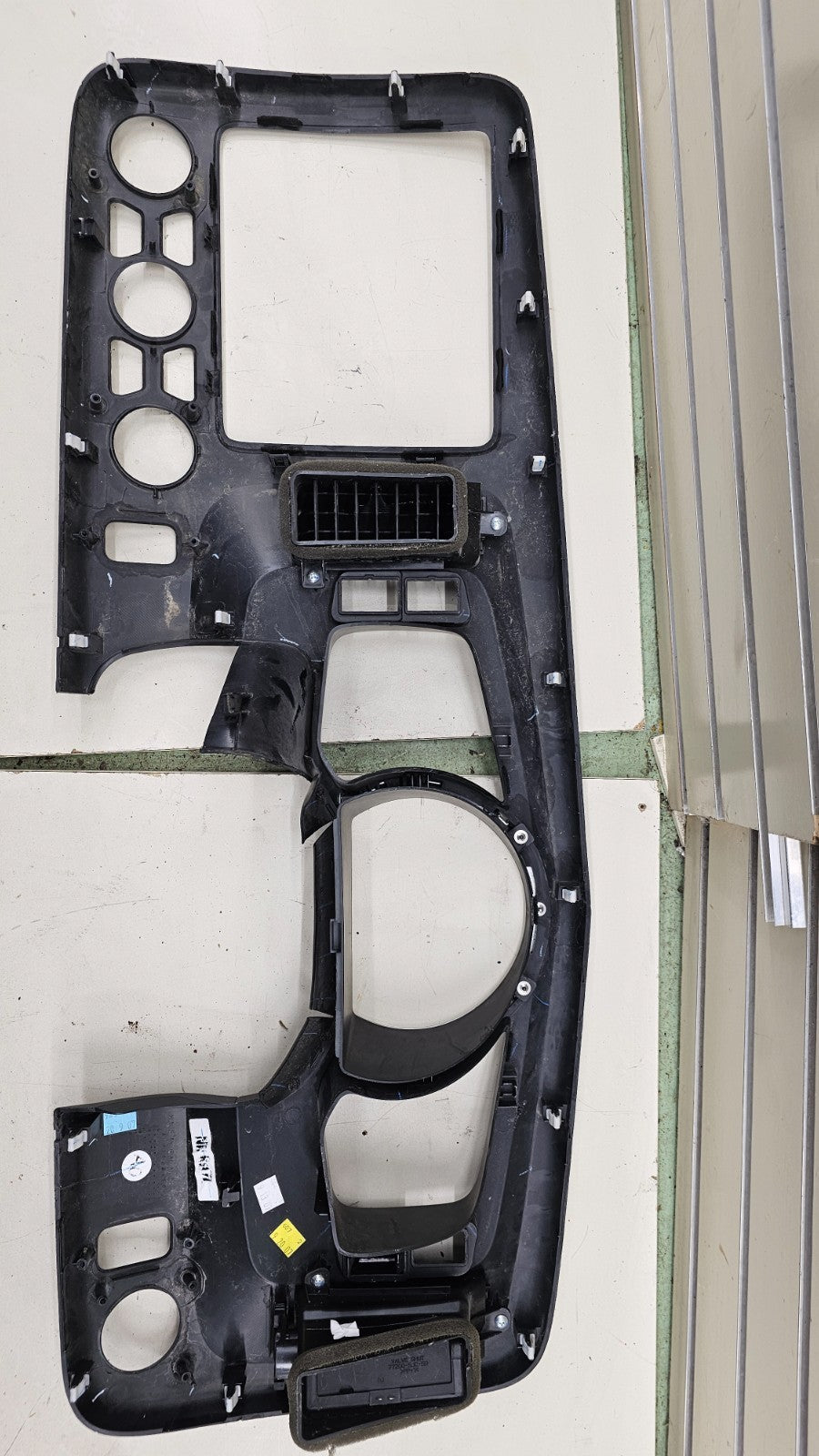 🔥06-14 Ridgeline Speedometer Radio Dash Instrument Cluster Bezel Black B77