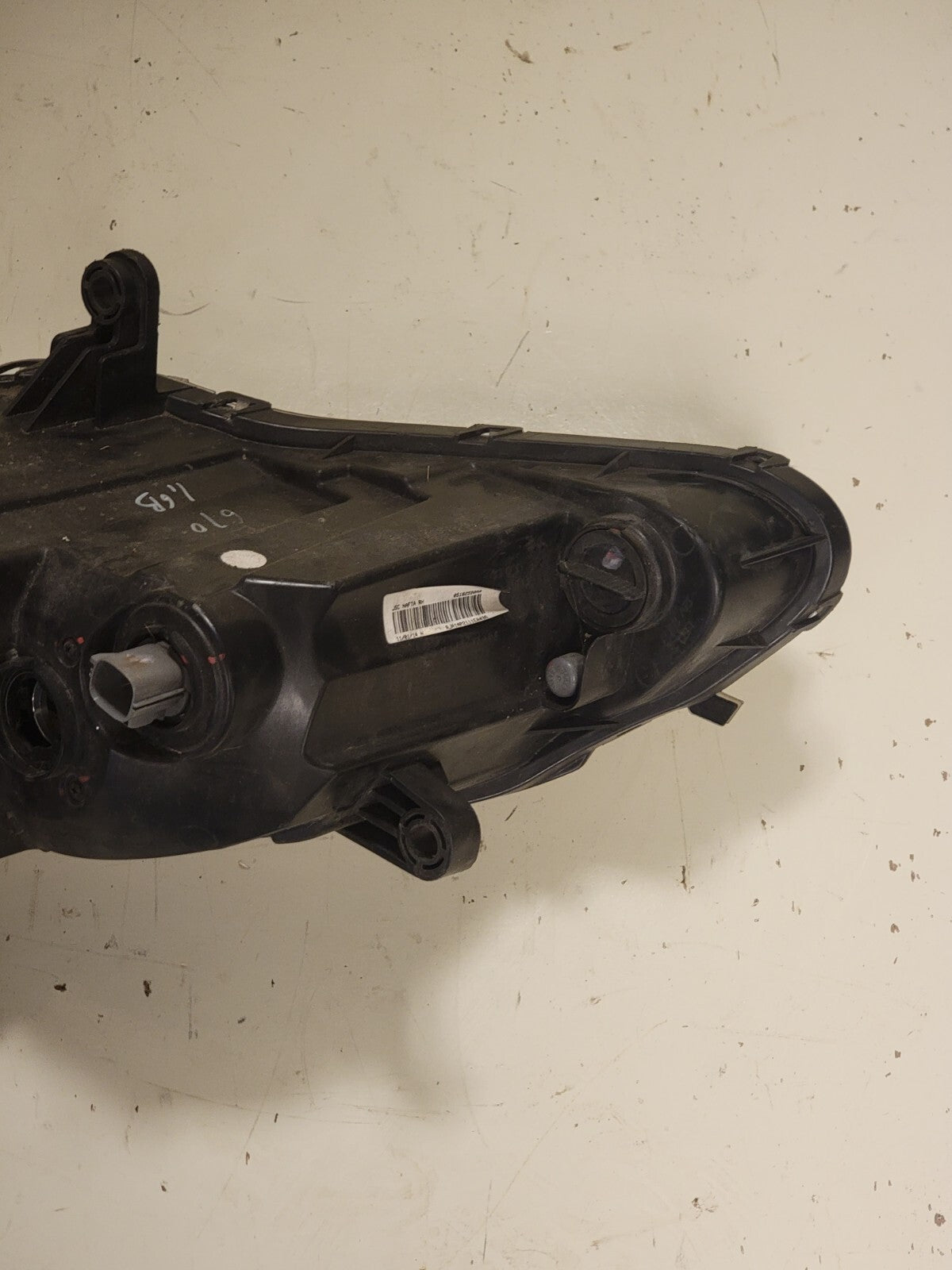 11-14 Chrysler 200 Halogen Headlight Head Lamp Chrome Bezel Passenger Right OEM