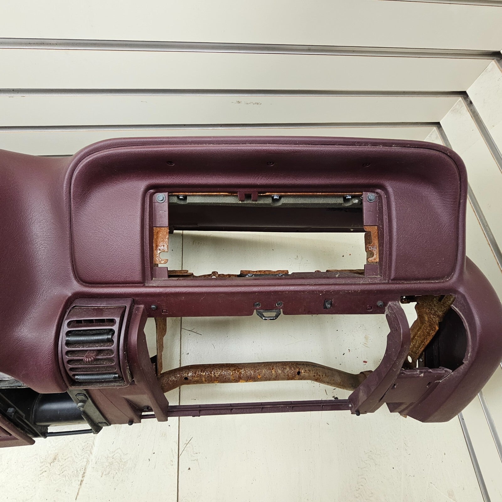 🔥95-99 CHEVY GMC SILVERADO C/K Dashboard DASH CORE Frame Mount DARK RED DB2