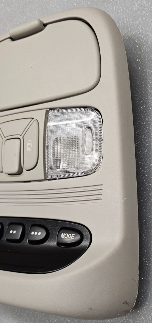 🔥04-10 Toyota Sienna Overhead Console Dome Map Light Storage Assembly LT GRAY