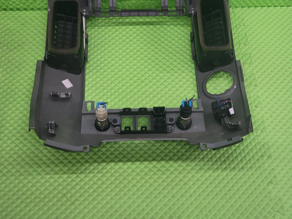 04-06 Nissan Titan Armada Center Dash Radio AC Surround Finisher Bezel Gray B47