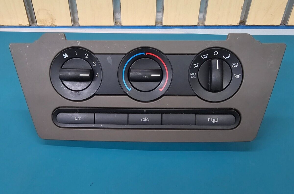 06-09 Ford Fusion Dash AC Heater Temperature Climate Control Air Conditioner OEM