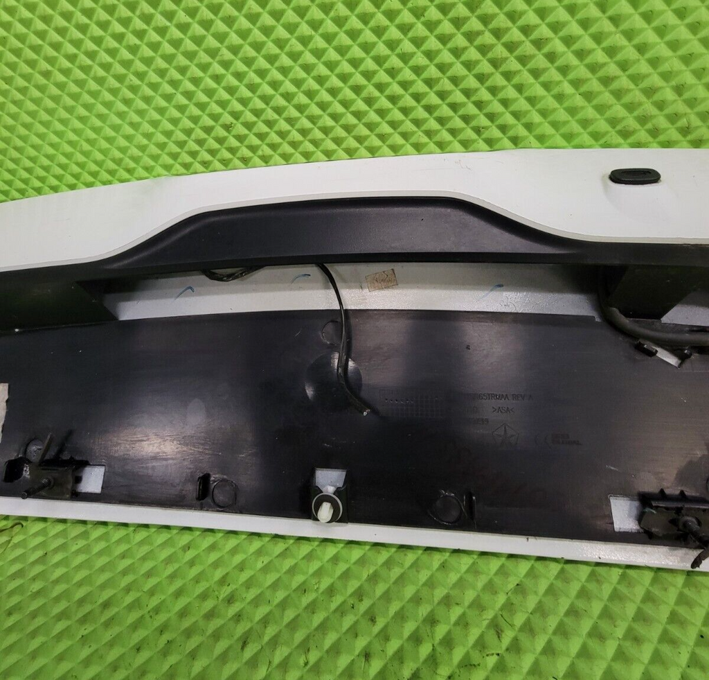 🔥2011-2017 Jeep Compass Lift Gate Hatch Spoiler Third W/Brake Light Wing White
