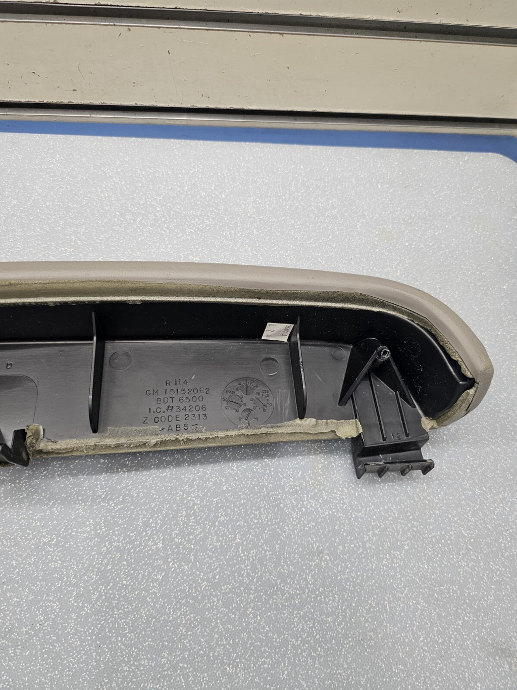 🔥99-06 Silverado SIERRA TAHOE Door Panel ARMREST Rear RIGHT Handle LIGHTGRAY H3