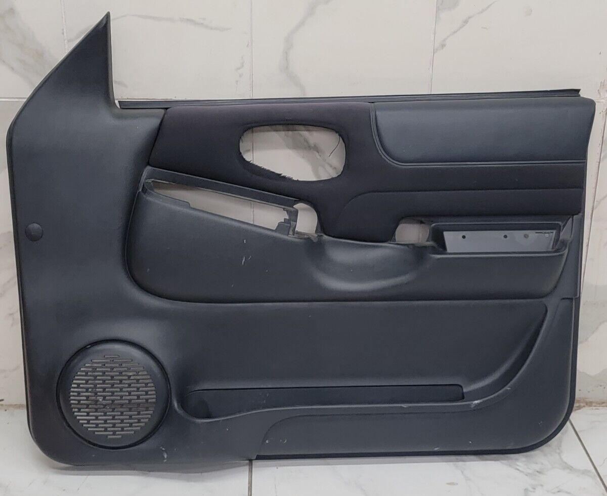98-04 Chevy Blazer Jimmy S-10 GMC Sonoma Front Door Panels AUTO OEM RIGHT GRAY