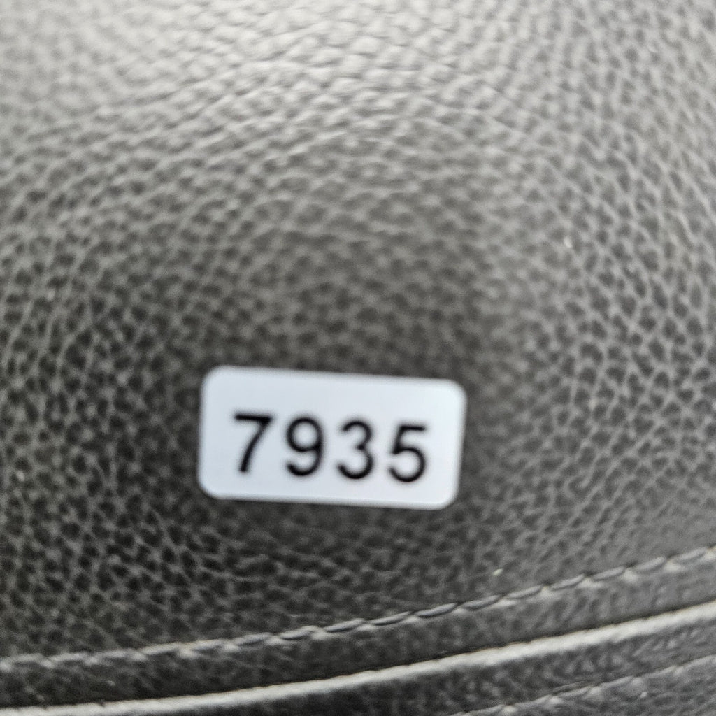 12-15 Chevy Captiva Sport Center Console Lid Armrest Leather Cover Top Pad Black