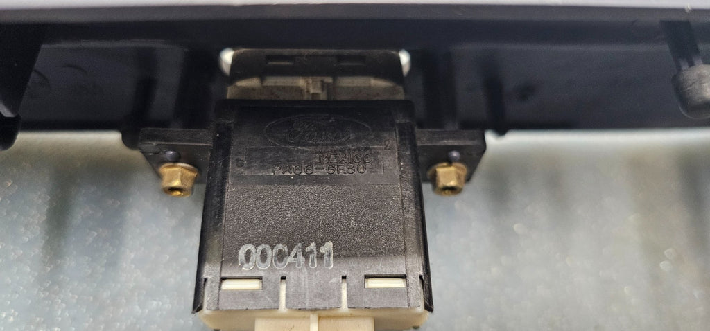 🔥95-02 Grand Marquis Rear Defrost Switch Bezel Trip Panel DK GRAY OEM