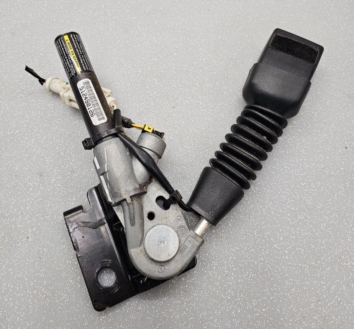 2004-2008 Ford F-150 passenger Front Seat Seatbelt Buckle Retractor End Assembly