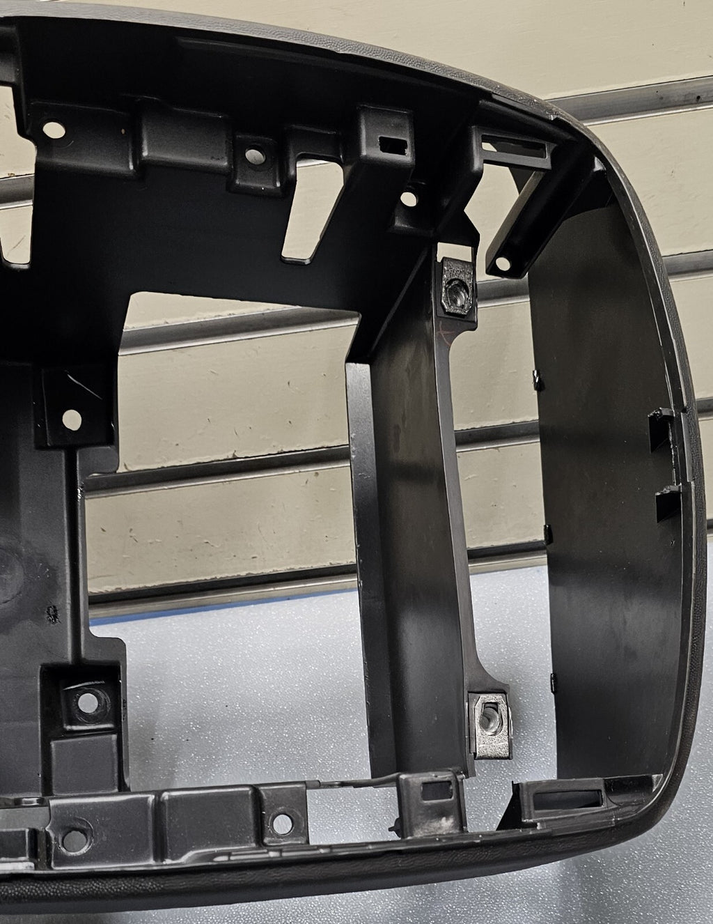 🔥03-07 CTS/SRX Center Dash Panel Radio Frame Housing Trim Bezel Support Ebony