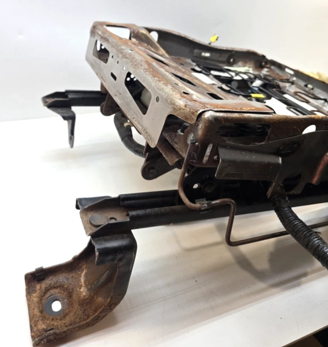06-08 Ford Explorer Mercury Mountaineer Driver Front Seat Track OEM