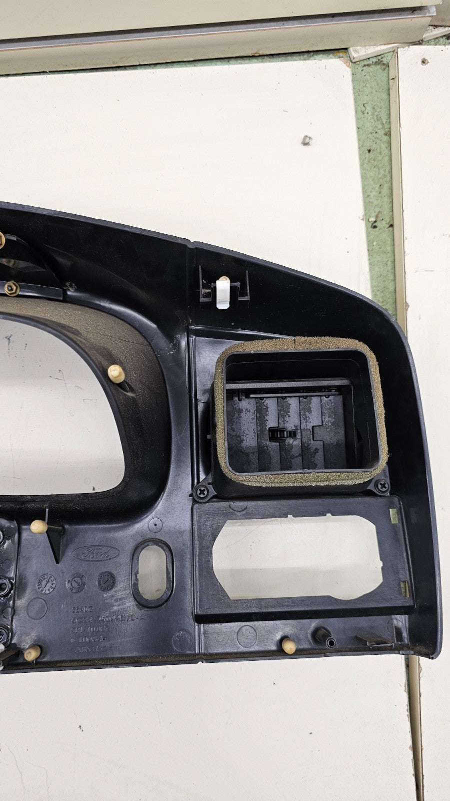 🔥05-07 Ford F250 Dash Instrument Cluster Speedometer Bezel Trim Panel Black C23