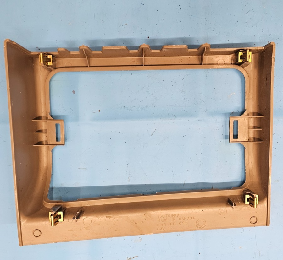 🔥03-06 CHEVY SILVERADO SIERRA DASH UPPER CENTER CONSOLE STORAGE CUBBY BEZEL TAN