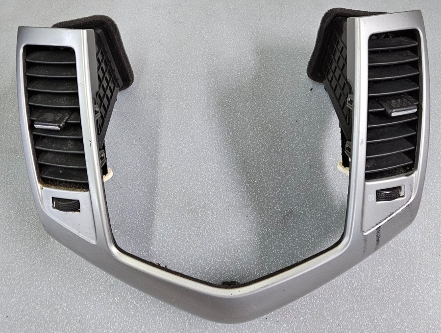 🔥11-15 Cruze Center Dash AM FM Radio Stereo Display Bezel Trim Panel Silver OEM