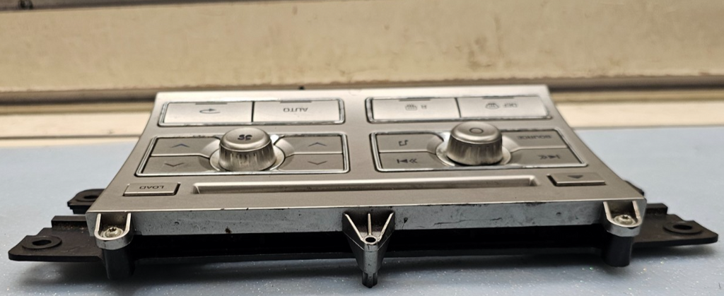 🔥09-11 Jaguar XF CD AM FM Radio Stereo Display Climate Control Panel SILVER 