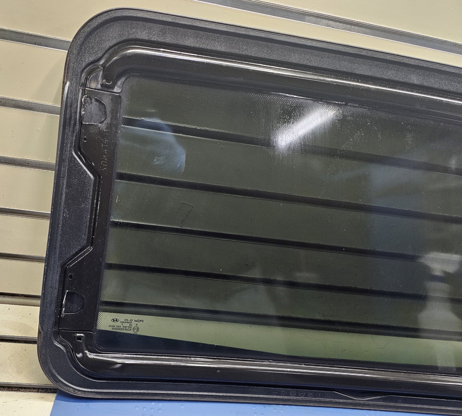 🔥2011-2014 Hyundai Sonata Sun Roof Sunroof Window Glass OEM
