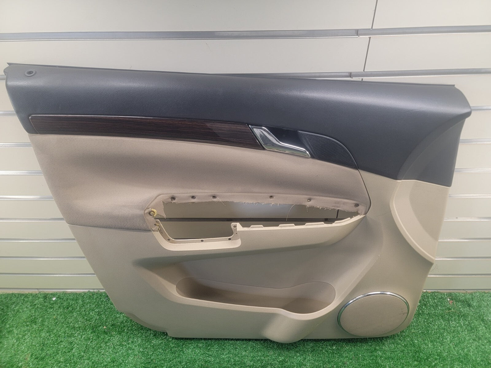 🔥2008-2010 Saturn Vue Door Panel Trim Front Left Driver Side OEM Tan