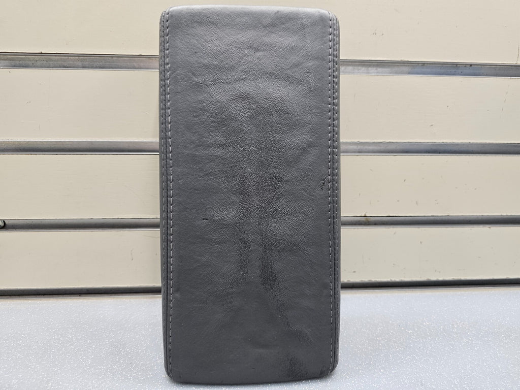 04-08 Acura TSX Center Console Lid Arm Rest Top Pad Cover Assembly Leather Black