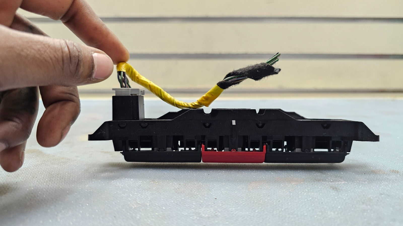 08-12 Land Rover LR2 Dashboard Hazard Light Door Lock Switch Control Panel Black