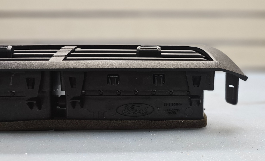 🔥08-11 Ford Focus Front Upper Center Dash Dual Air Vent Bezel Trim Panel Black
