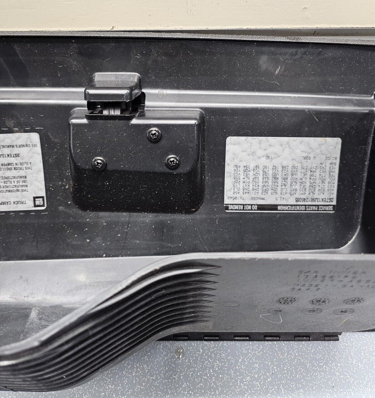 🔥07-13 Silverado SIERRA Dash UPPER GLOVE BOX Storage Compartment Door BLACK G4