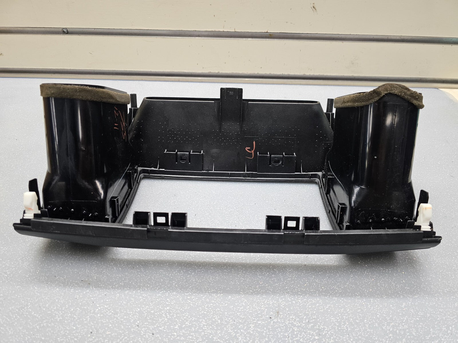 🔥02-06 CAMRY Center Dash AM FM RADIO BEZEL Trim Panel Assembly Carbon Black B25