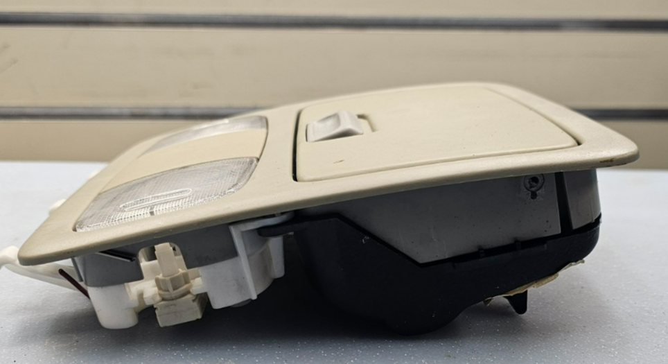 🔥02-06 TOYOTA CAMRY 4RUNNER Overhead Console DOME Light Lamp tan OEM
