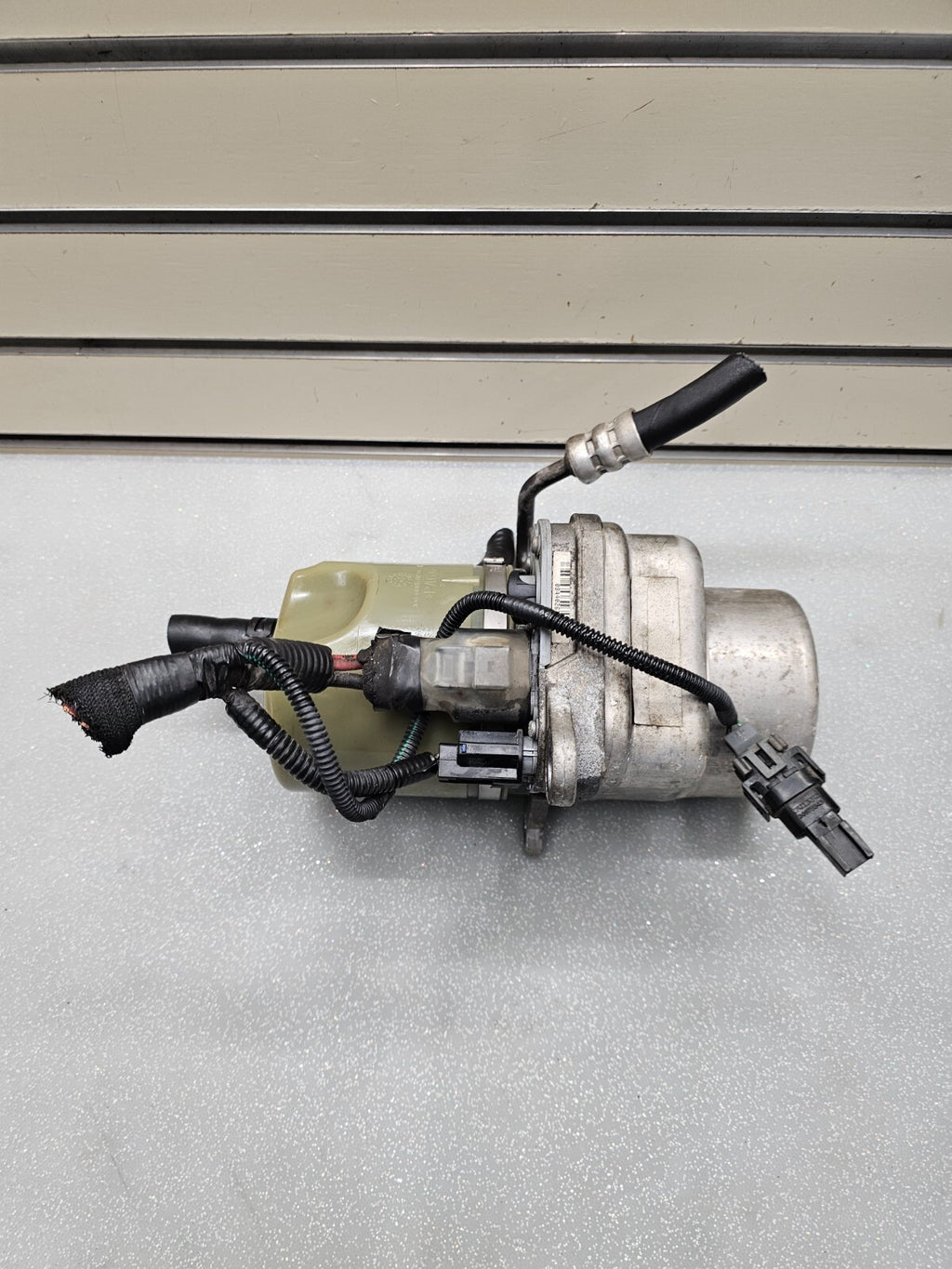 04-13 Volvo S40 C30C70 Electric Power Steering Pump w/Pigtails Upgrade Assembly