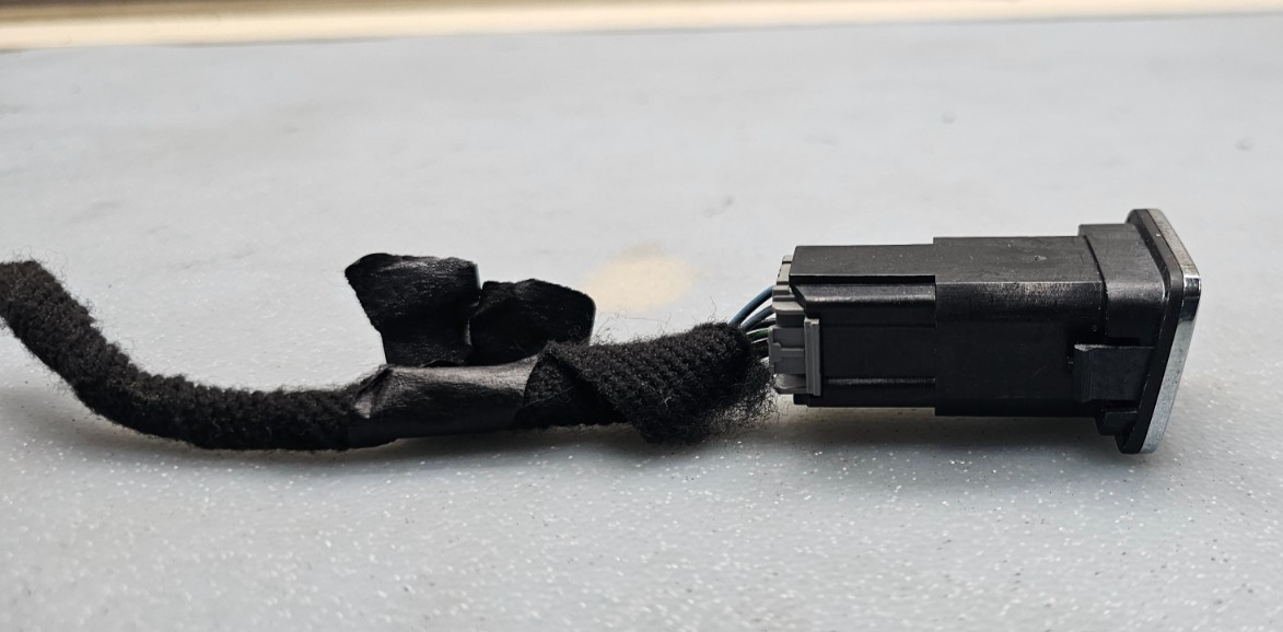 🔥11-15 Chevy Volt Power Switch Ignition & Start Translucent Button Assembly