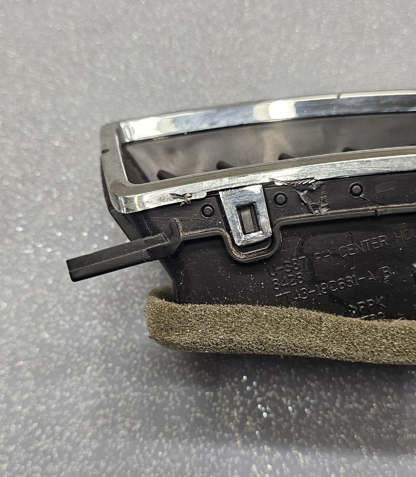 🔥07-08 FORD EDGE FRONT CENTER UPPER DASH RIGHT A/C AIR VENT HEATER TEMPERATURE