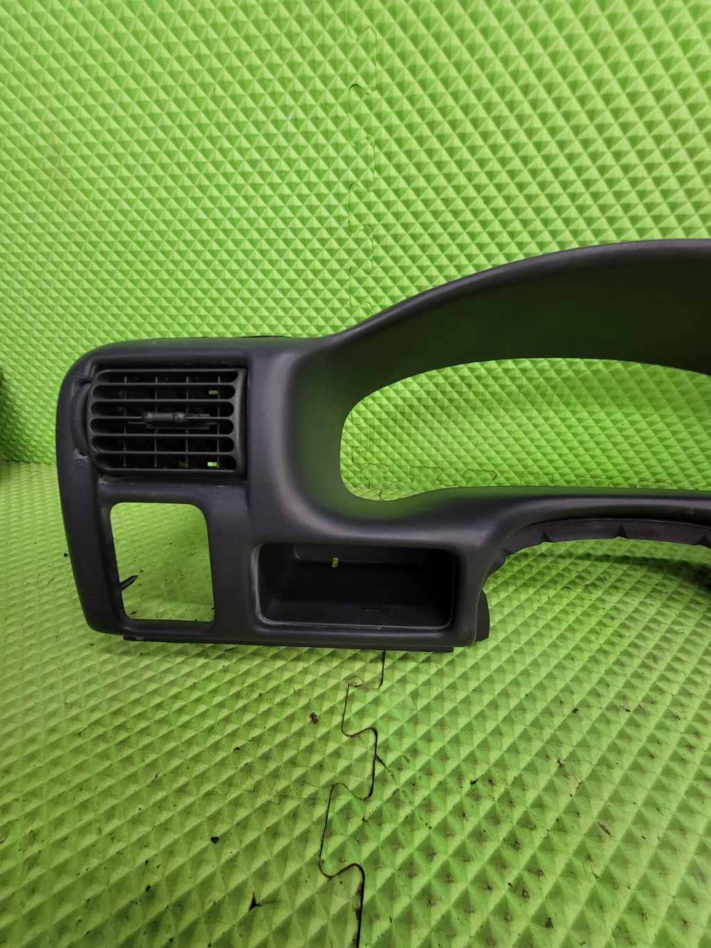 🔥97-05 CHEVY VENTURE MONTANA INSTRUMENT CLUSTER TRIM BEZEL PANEL DASH VENTS OEM