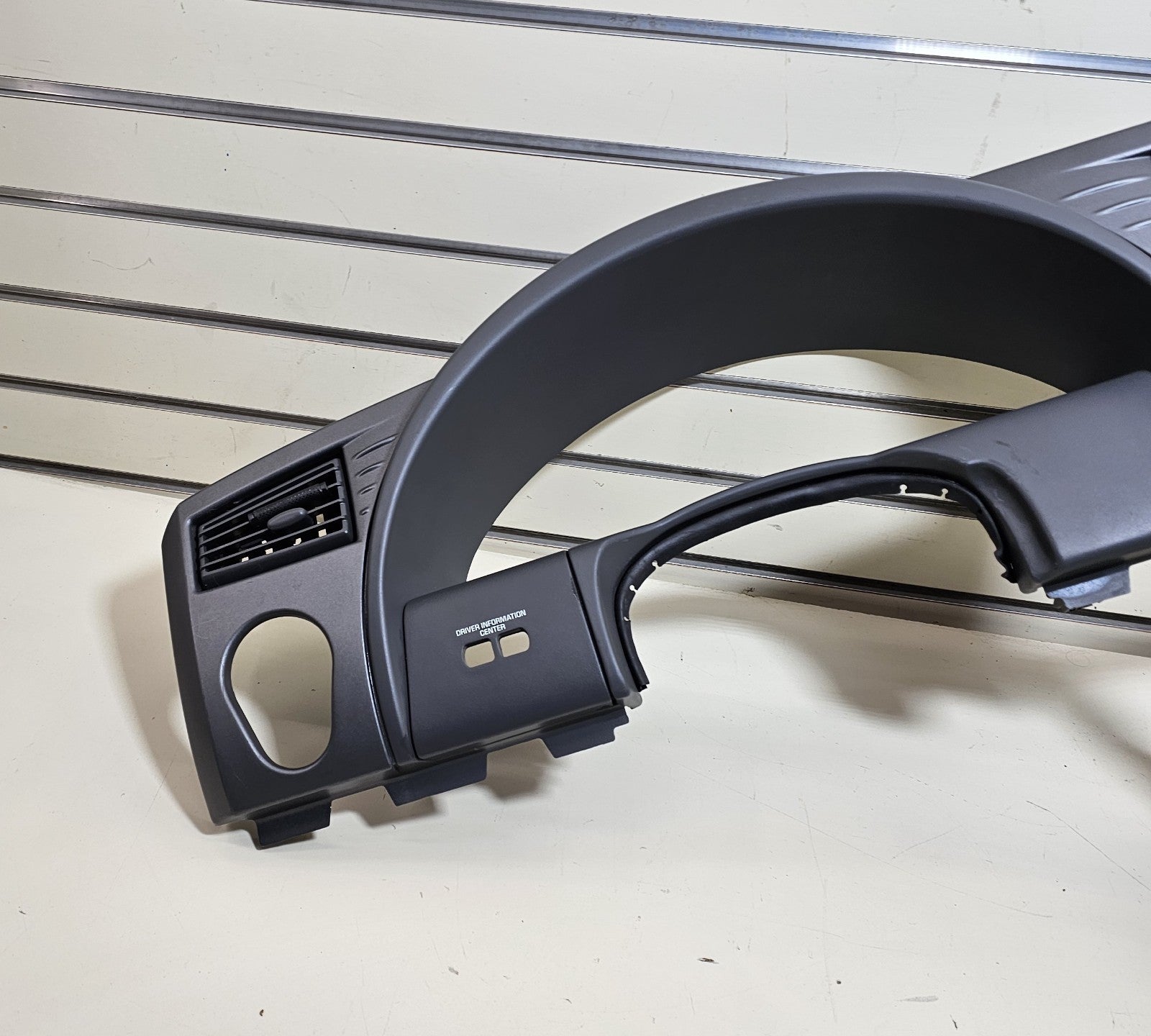 🔥05-07 Rendezvous Center Dash Instrument Cluster Speedometer Radio Bezel Black