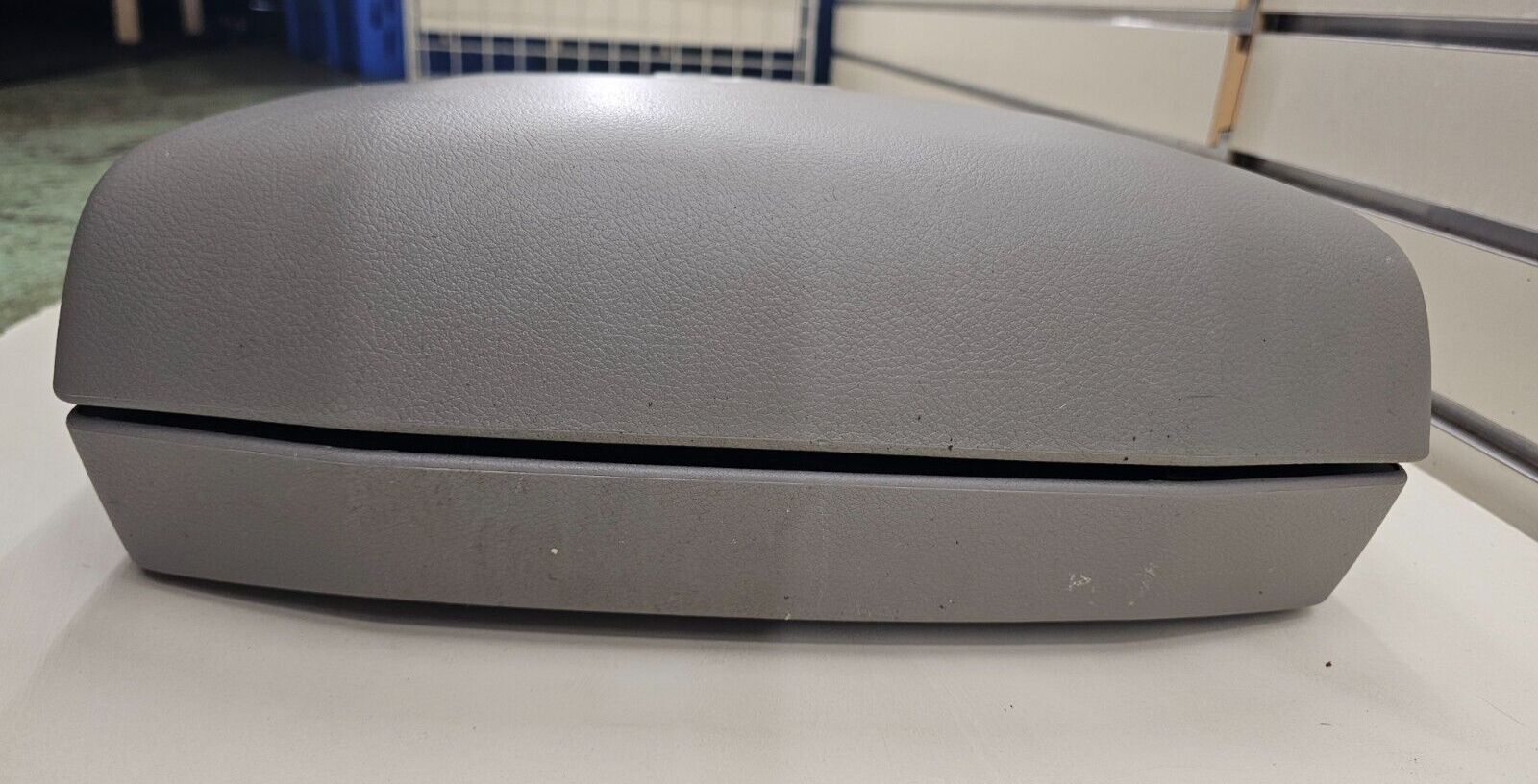 🔥09-12 Dodge RAM 1500 2500 Front Center Console Lid Armrest Leather Cover Gray