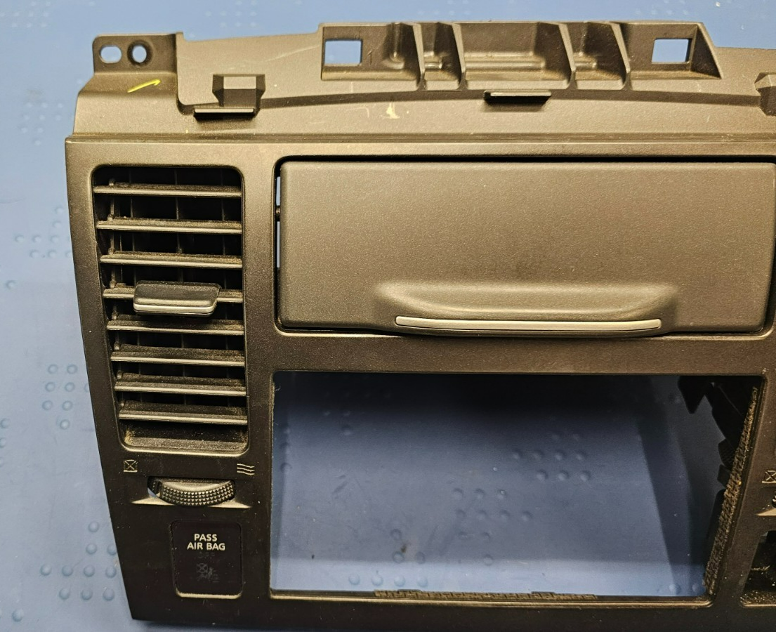 🔥07-12 Nissan VERSA Dash AM FM Radio Stereo Display Bezel Trim Panel TAN B74