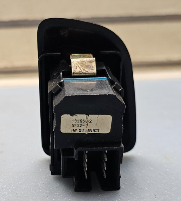 03-06 Silverado Tahoe Suburban Yukon Sierra Right Rear Window Door Switch Black