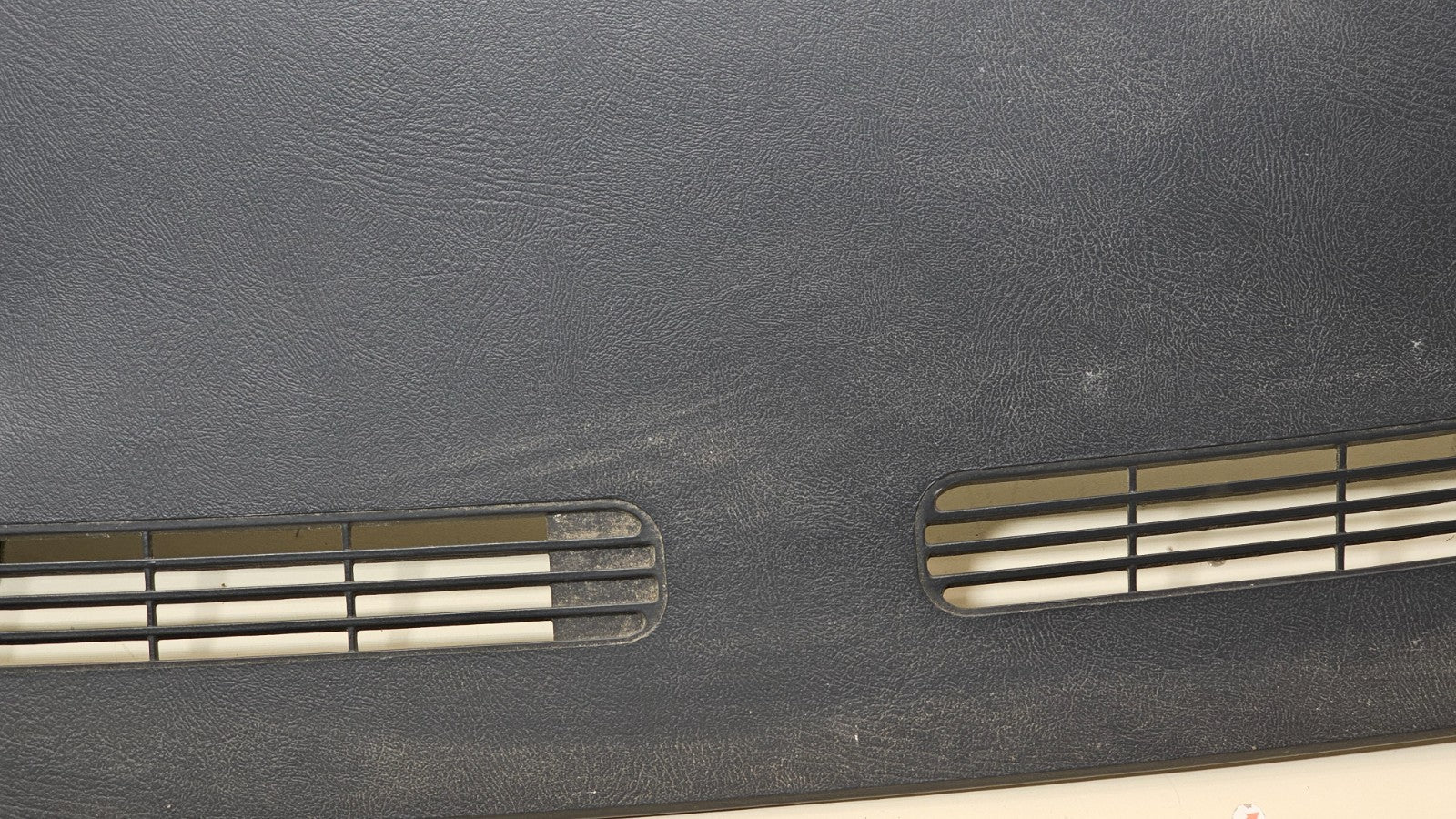 🔥99-06 SILVERADO SIERRA TAHOE Upper Cap Cover Top Dashboard Pad GRAPHITE DP1